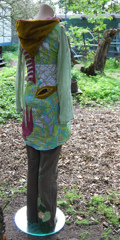 Schamanenkleid und Hose